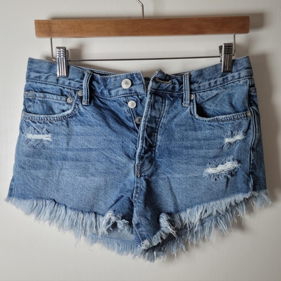 We The Free Free People Button Fly Distressed Denim Shorts | Size 25 - Picture 1 of 6